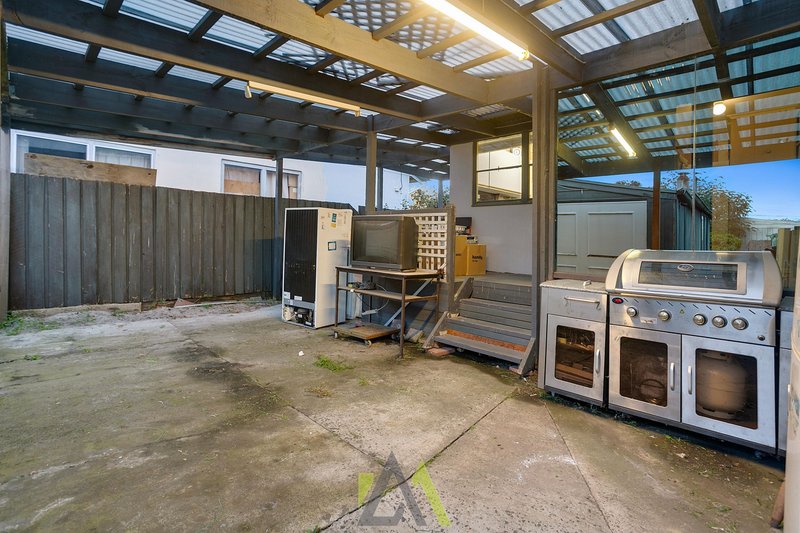 Photo - 3 Burdett Street, Frankston North VIC 3200 - Image 14