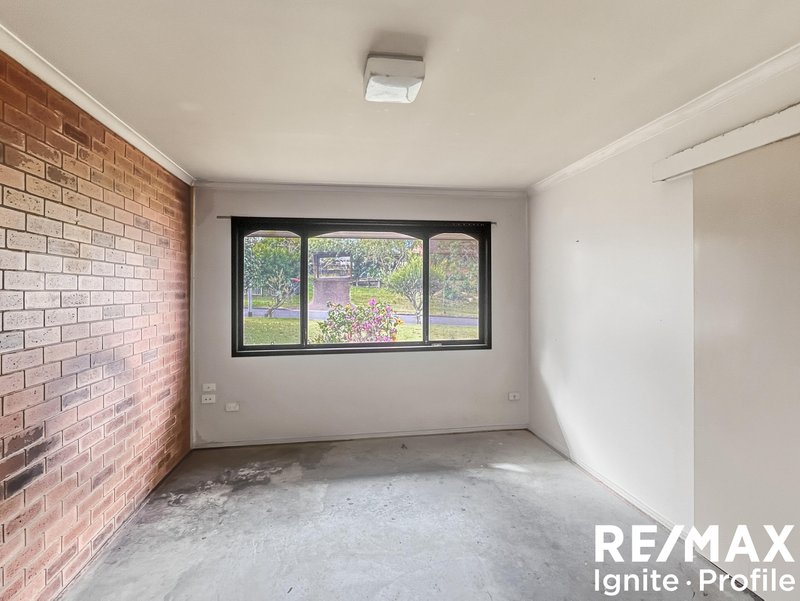 Photo - 3 Burgee Street, Jamboree Heights QLD 4074 - Image 4