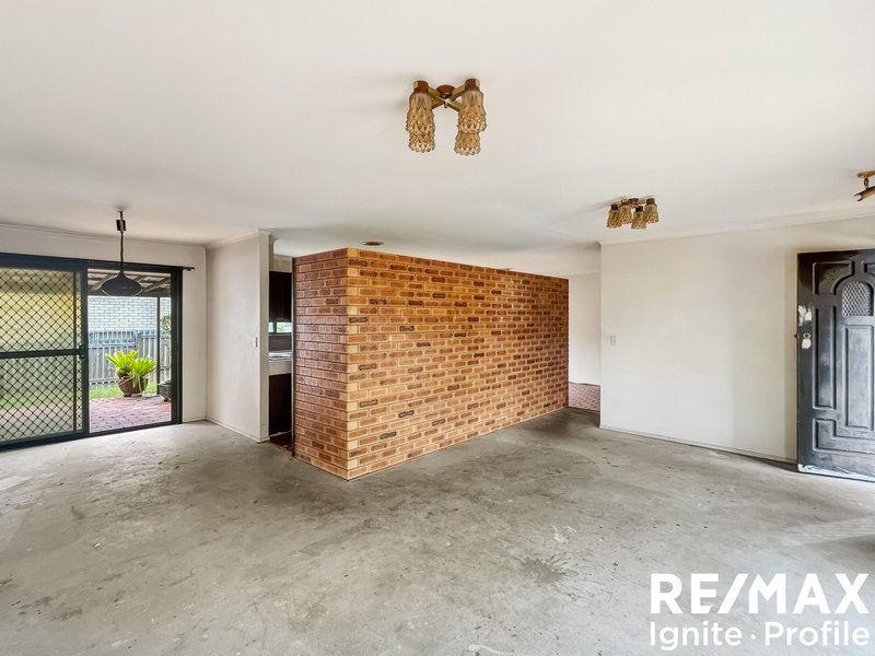 Photo - 3 Burgee Street, Jamboree Heights QLD 4074 - Image 6