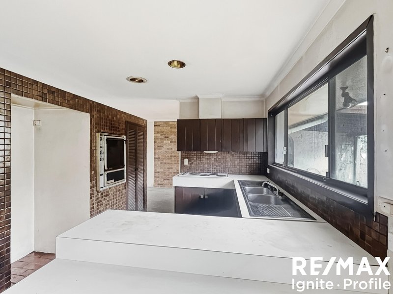 Photo - 3 Burgee Street, Jamboree Heights QLD 4074 - Image 13