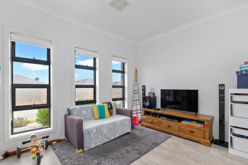 Photo - 3 Burgess Court, Morphett Vale SA 5162 - Image 6