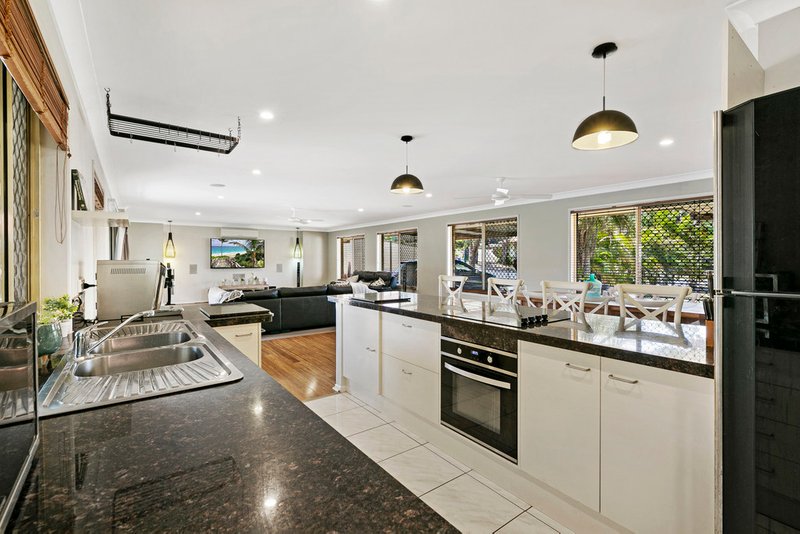 Photo - 3 Burke Crescent, Mudgeeraba QLD 4213 - Image 5