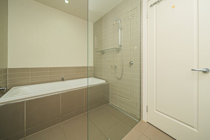 Photo - 3 Burn Nar Look Drive, Burwood VIC 3125 - Image 10