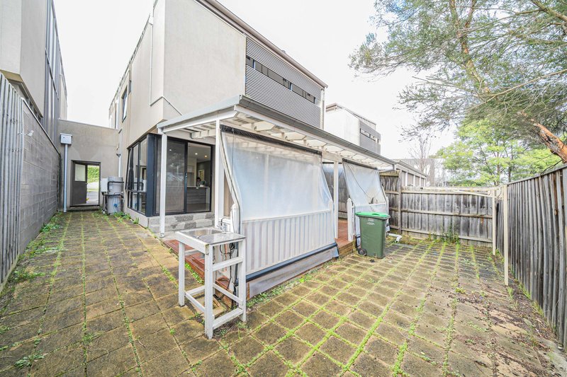 Photo - 3 Burn Nar Look Drive, Burwood VIC 3125 - Image 12