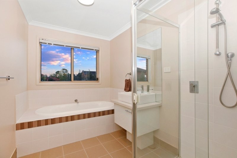 Photo - 3 Burnett Crescent, Reservoir VIC 3073 - Image 12