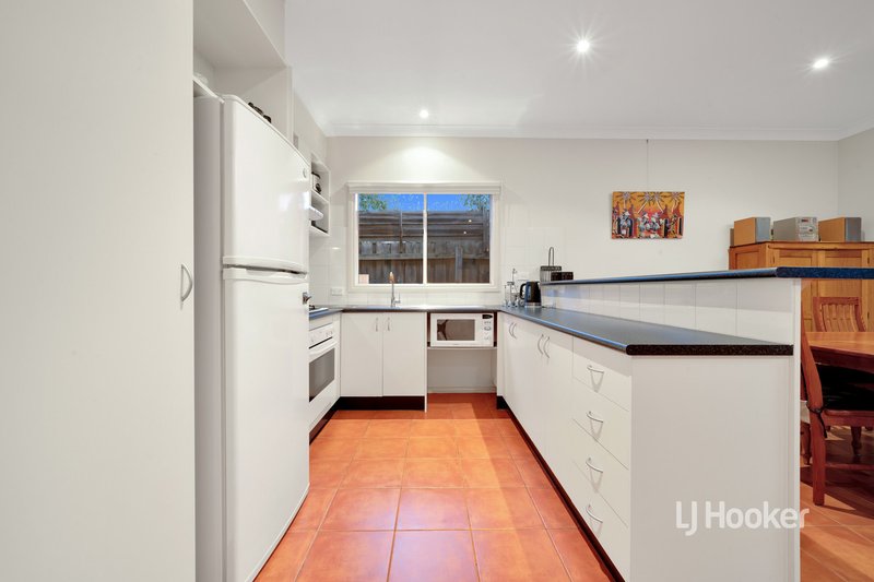 Photo - 3 Burnley Street, Point Cook VIC 3030 - Image 5