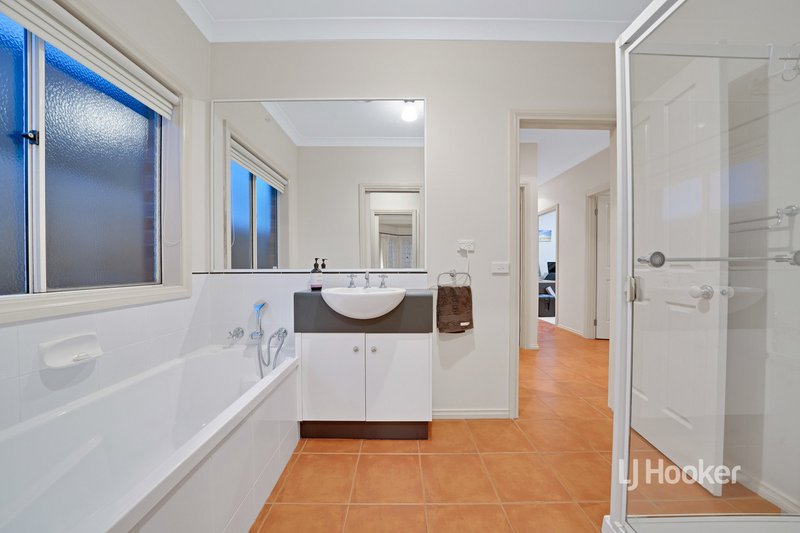 Photo - 3 Burnley Street, Point Cook VIC 3030 - Image 11