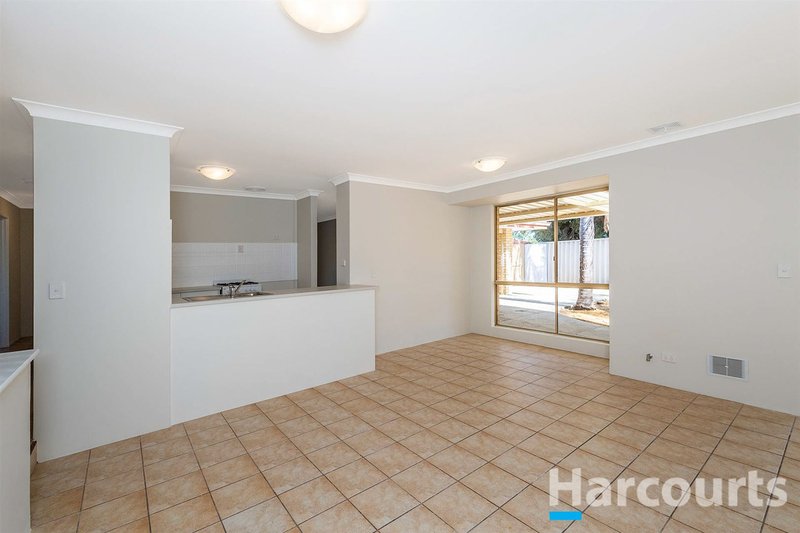 Photo - 3 Burrows Place, Parmelia WA 6167 - Image 7