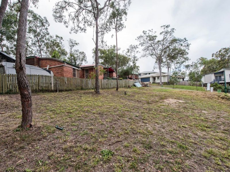 3 Bushlark Place, Goodna QLD 4300