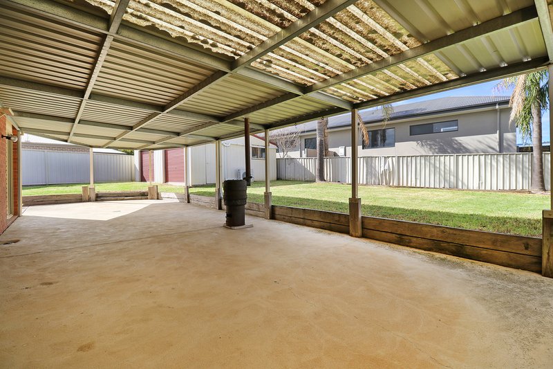 Photo - 3 Butterworth Place, Wodonga VIC 3690 - Image 9