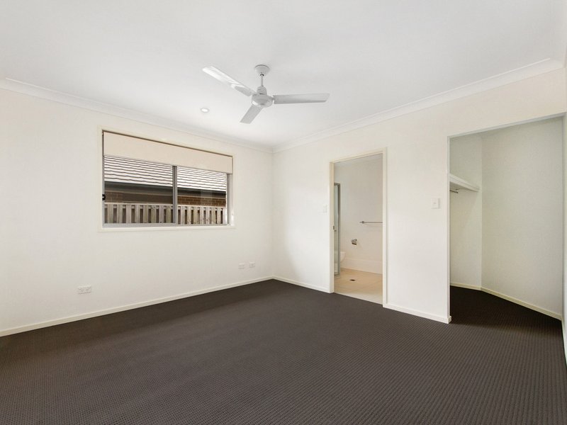 Photo - 3 Byfield Street, Pimpama QLD 4209 - Image 9