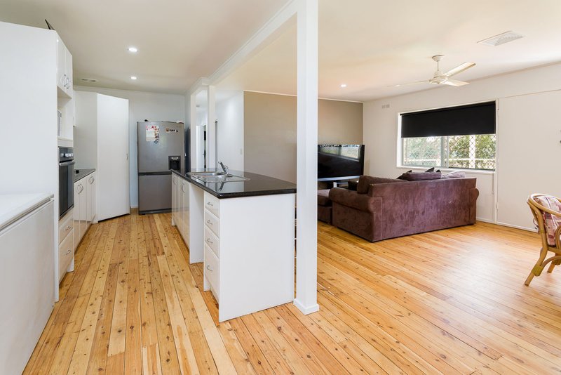 Photo - 3 Cabarita Street, Biggera Waters QLD 4216 - Image 2