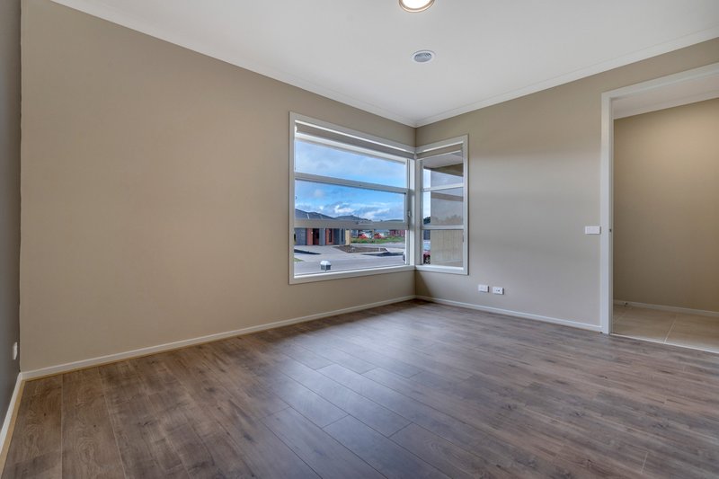 Photo - 3 Caddy Way, Beveridge VIC 3753 - Image 12