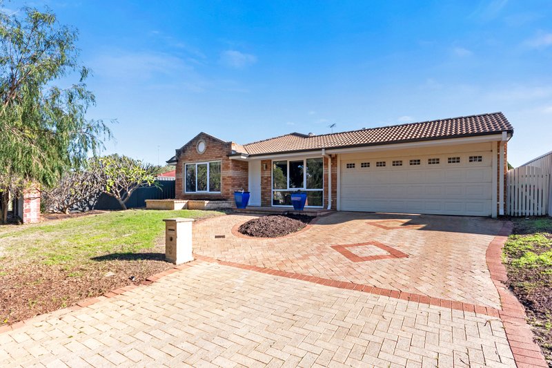 Photo - 3 Caledonia Avenue, Currambine WA 6028 - Image 2