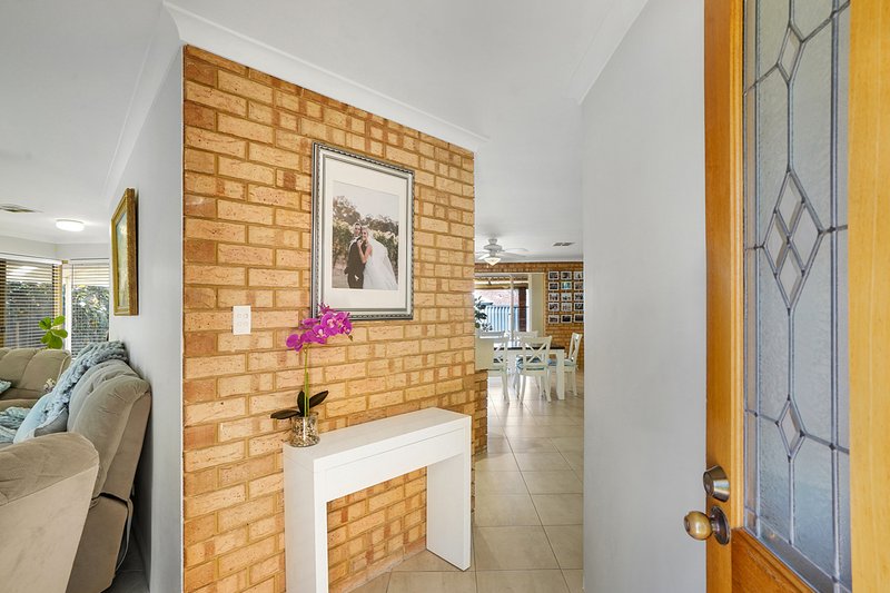 Photo - 3 Callion Rise, Padbury WA 6025 - Image 3