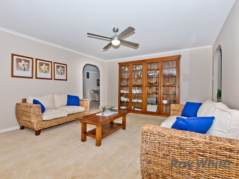 Photo - 3 Camarsh Drive, Murrumba Downs QLD 4503 - Image 4