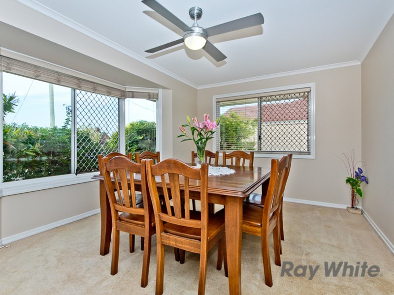 Photo - 3 Camarsh Drive, Murrumba Downs QLD 4503 - Image 6