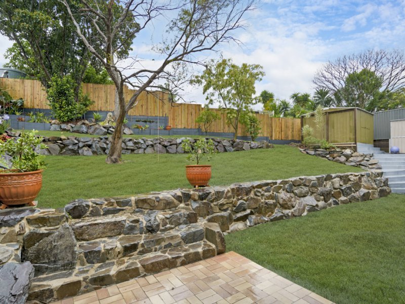 Photo - 3 Cambridge Court, Carrara QLD 4211 - Image 4