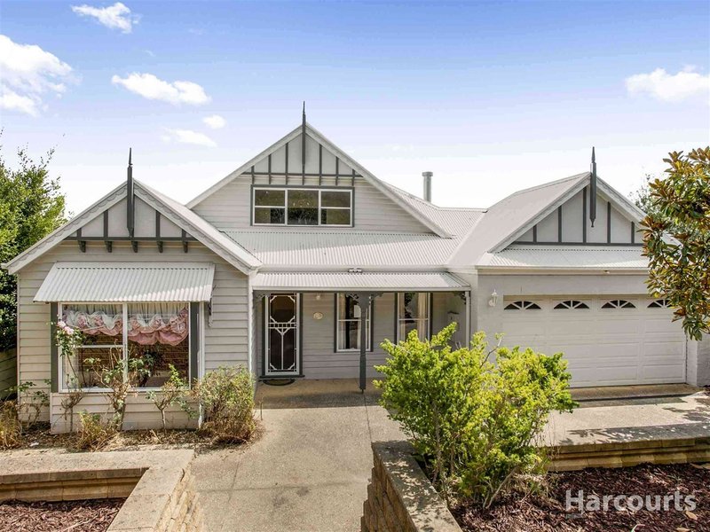 Photo - 3 Cambridge Drive, Berwick VIC 3806 - Image