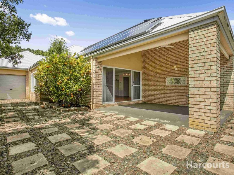 Photo - 3 Cambridge Drive, Berwick VIC 3806 - Image 12