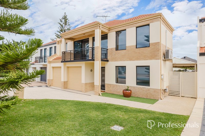 Photo - 3 Camden Glade, Mindarie WA 6030 - Image 2