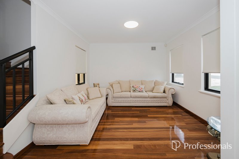 Photo - 3 Camden Glade, Mindarie WA 6030 - Image 6