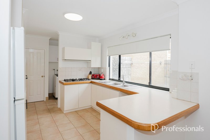 Photo - 3 Camden Glade, Mindarie WA 6030 - Image 9