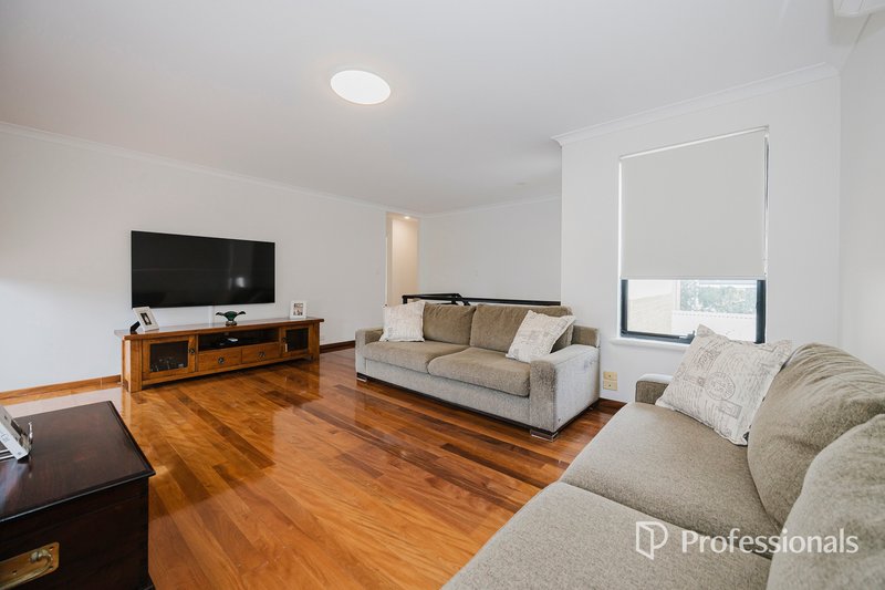 Photo - 3 Camden Glade, Mindarie WA 6030 - Image 12