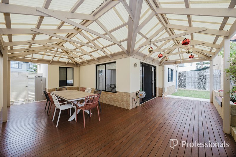 Photo - 3 Camden Glade, Mindarie WA 6030 - Image 25