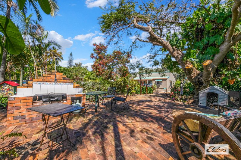 Photo - 3 Camellia Street, Kinka Beach QLD 4703 - Image 5