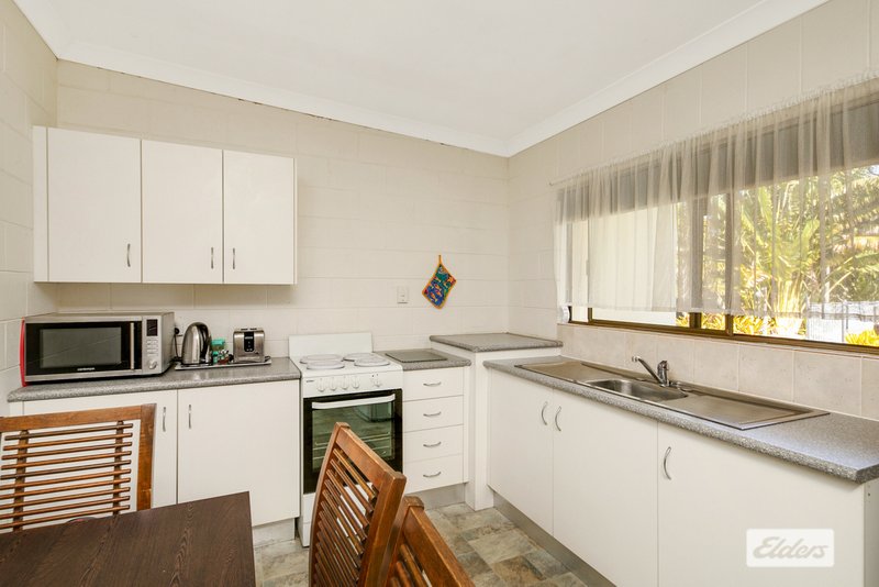 Photo - 3 Camellia Street, Kinka Beach QLD 4703 - Image 8