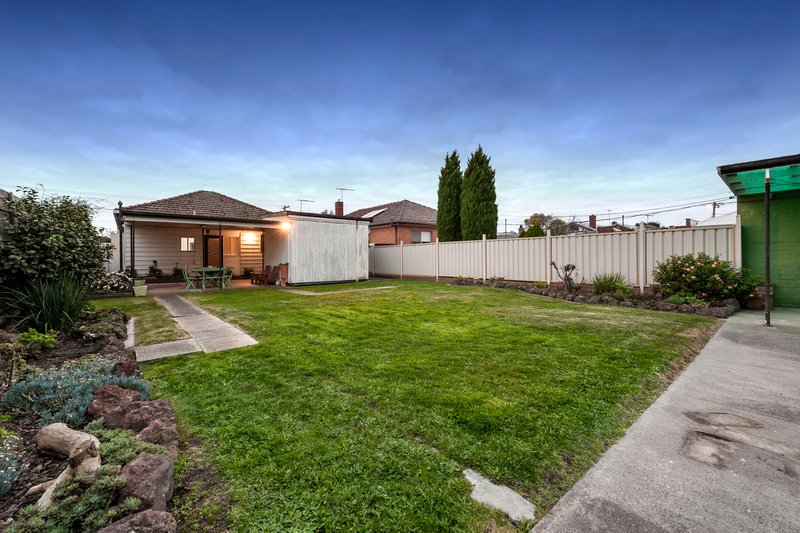 Photo - 3 Cameron Street, Reservoir VIC 3073 - Image 12