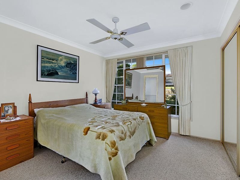 Photo - 3 Cara Street, Killarney Vale NSW 2261 - Image 5