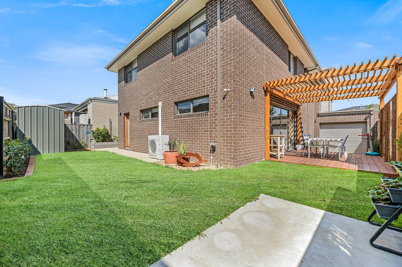 Photo - 3 Carambola Place, Berwick VIC 3806 - Image 16