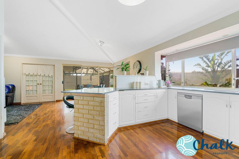 Photo - 3 Caravel Way, Halls Head WA 6210 - Image 11