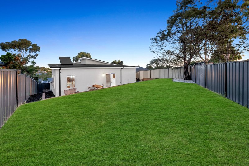 Photo - 3 Carey Crescent, Pakenham VIC 3810 - Image 24