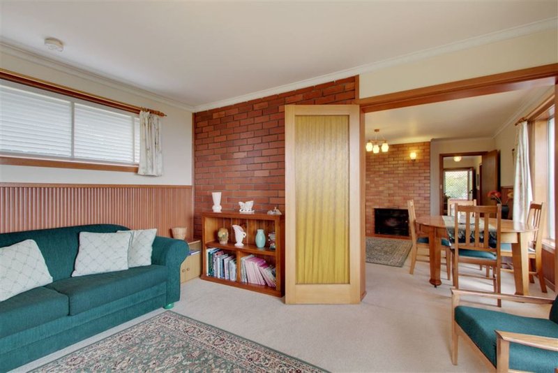 Photo - 3 Carita Road, Blackmans Bay TAS 7052 - Image 5