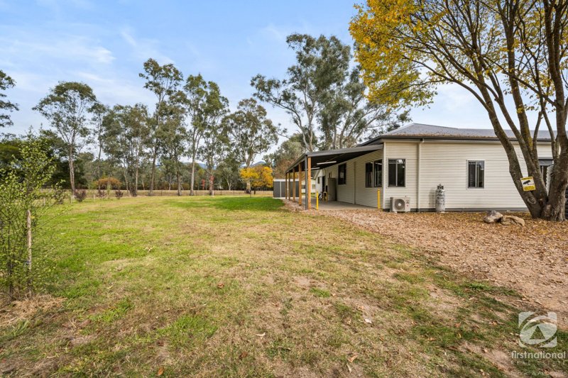 Photo - 3 Carlassare Court, Myrtleford VIC 3737 - Image 13