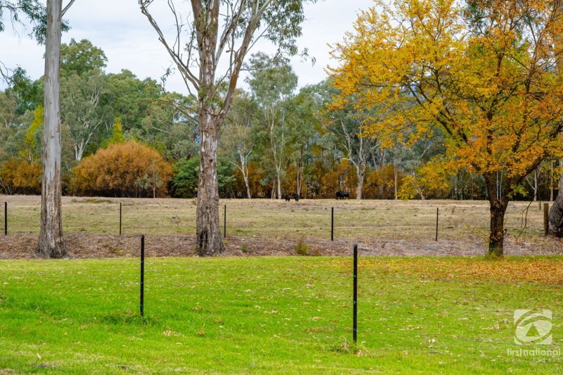 Photo - 3 Carlassare Court, Myrtleford VIC 3737 - Image 15