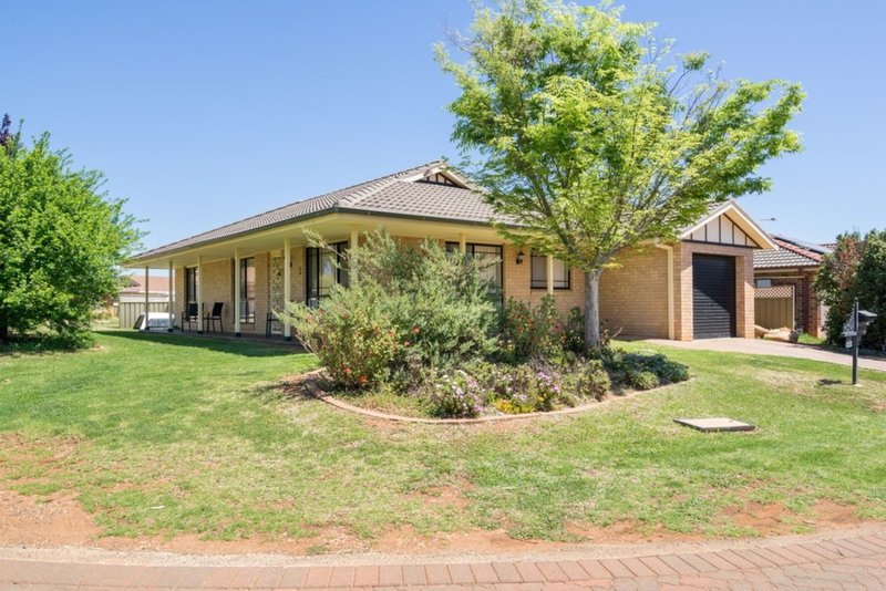 3 Carling Court, Dubbo NSW 2830