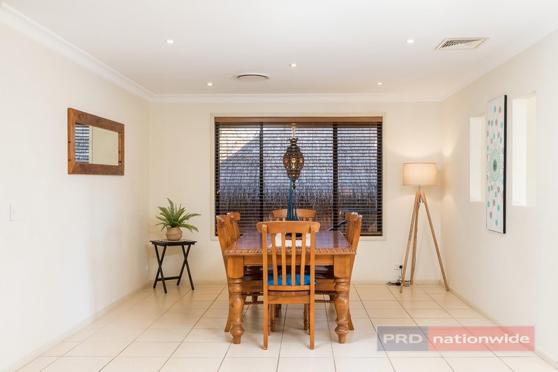 Photo - 3 Carlowrie Crescent, East Hills NSW 2213 - Image 3