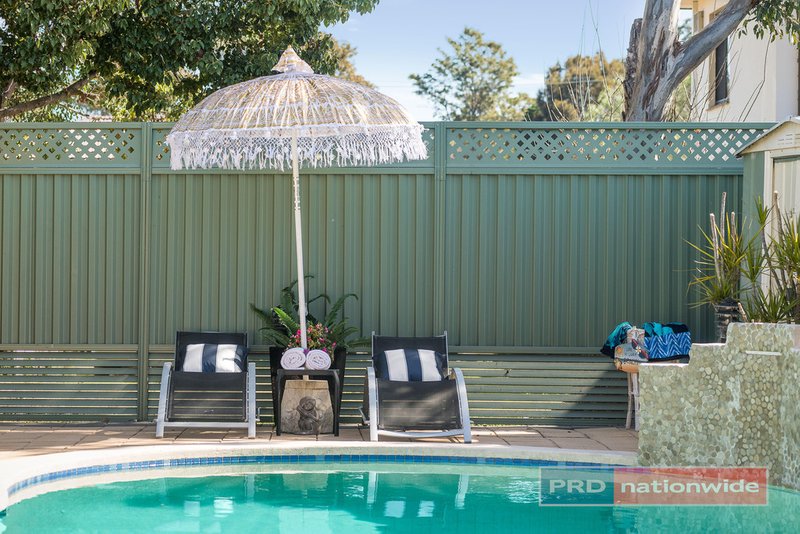 Photo - 3 Carlowrie Crescent, East Hills NSW 2213 - Image 10