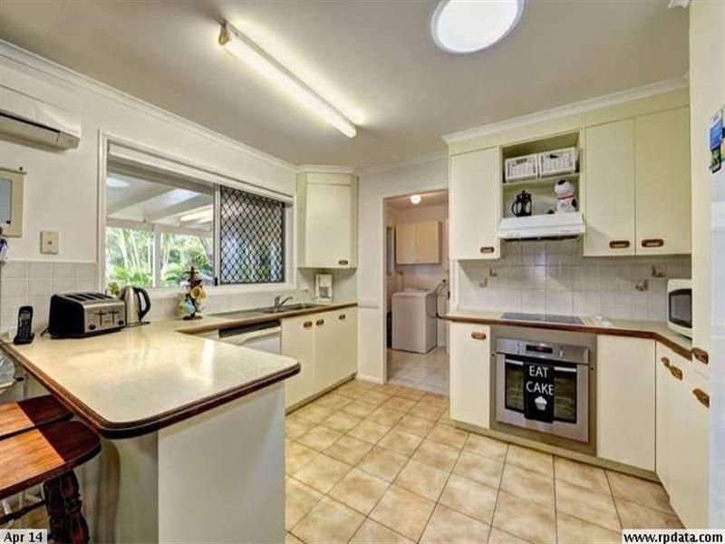 Photo - 3 Carmen Court, Avoca QLD 4670 - Image 4