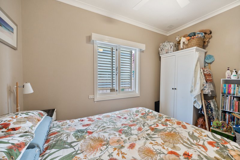 Photo - 3 Carmody Street, Hamilton Hill WA 6163 - Image 22