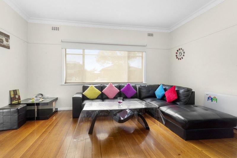 Photo - 3 Caroline Street, Thomastown VIC 3074 - Image 3