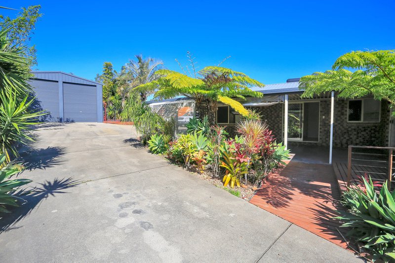 Photo - 3 Carolyn Street, Dundowran Beach QLD 4655 - Image 5