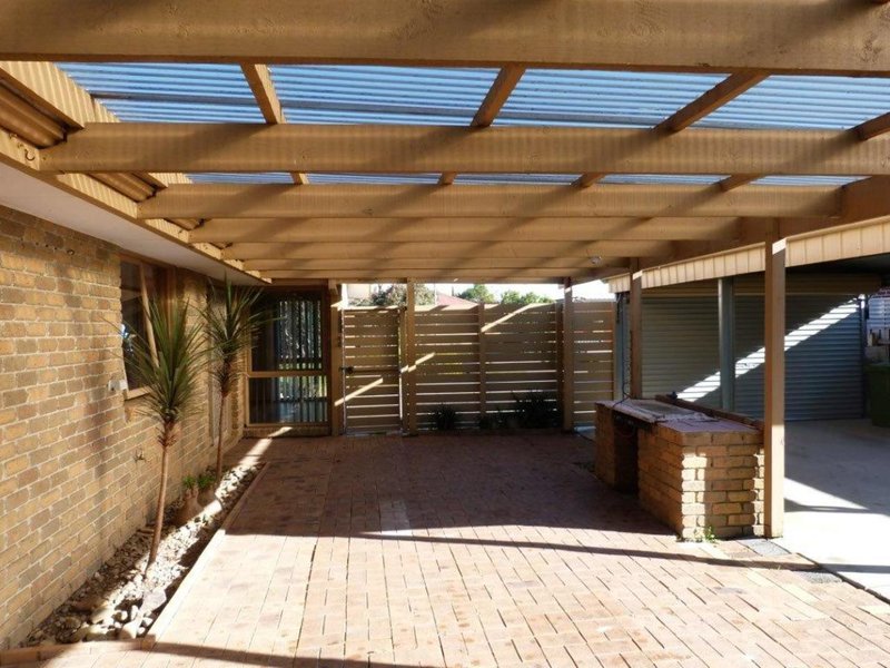 Photo - 3 Caron Close, Hallam VIC 3803 - Image 5