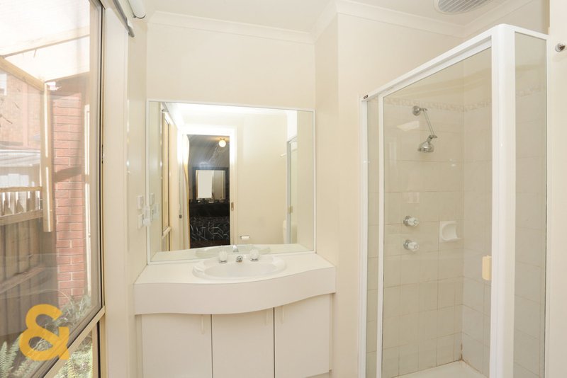 Photo - 3 Carr Place, Roxburgh Park VIC 3064 - Image 7