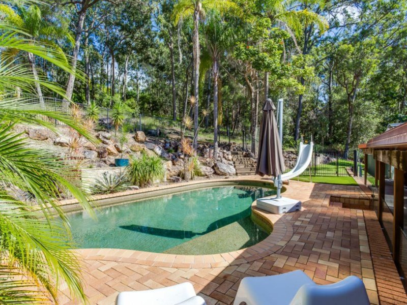 Photo - 3 Carrama Court, Mudgeeraba QLD 4213 - Image 10