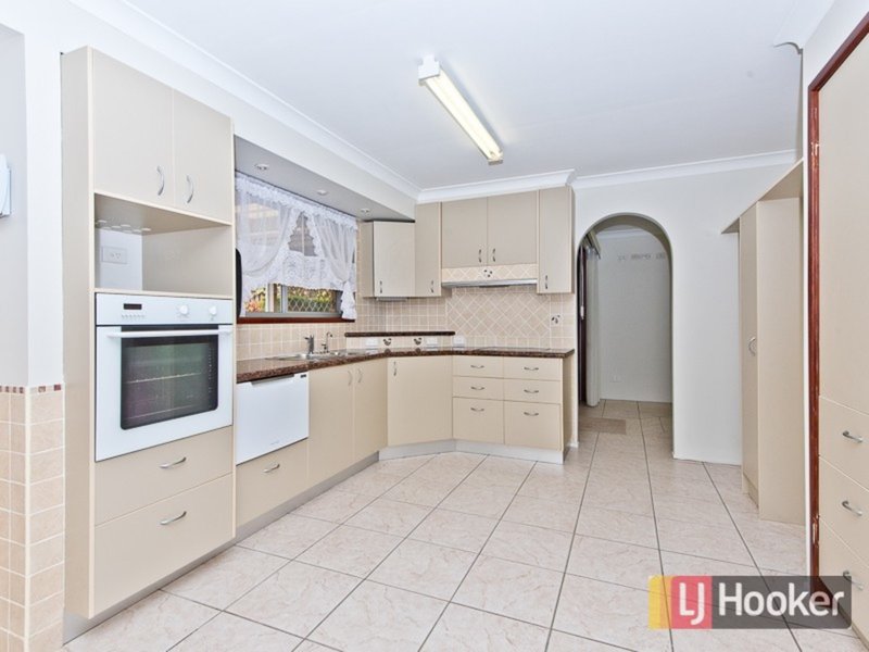 Photo - 3 Carrie Street, Zillmere QLD 4034 - Image 4